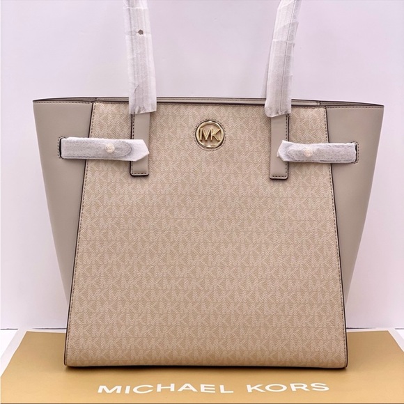 Michael Kors Large NS Carmen Tote Bag
